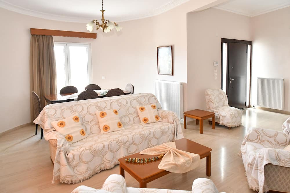 Photo of Livingroom in Argolis Region