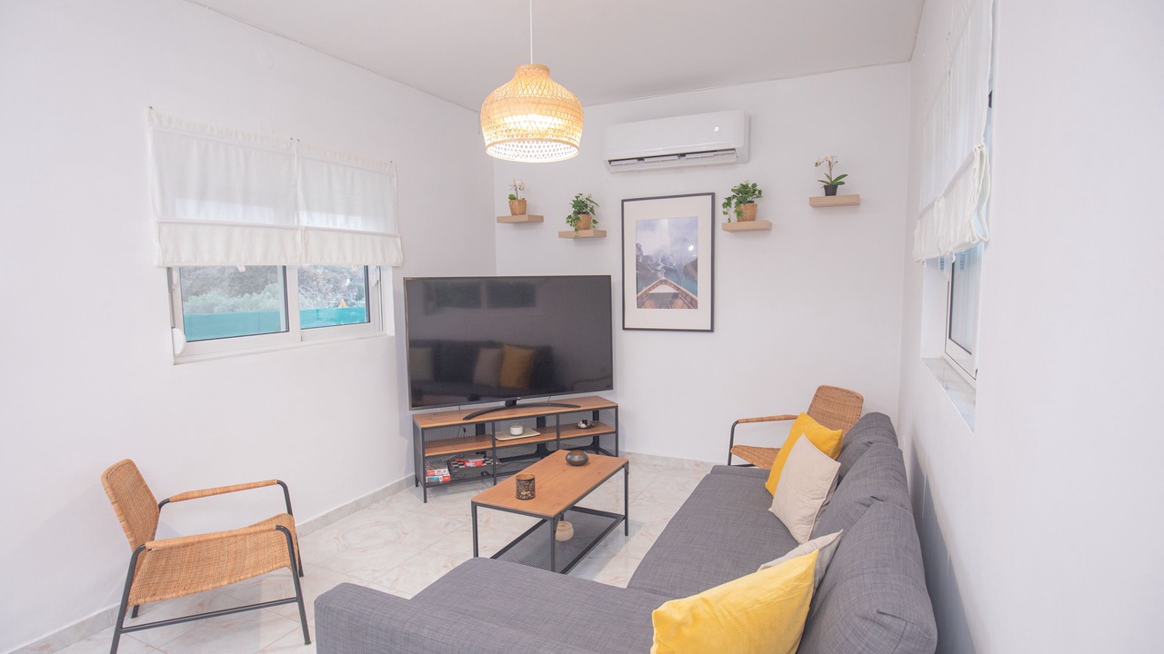 Photo of Livingroom in Asgourou