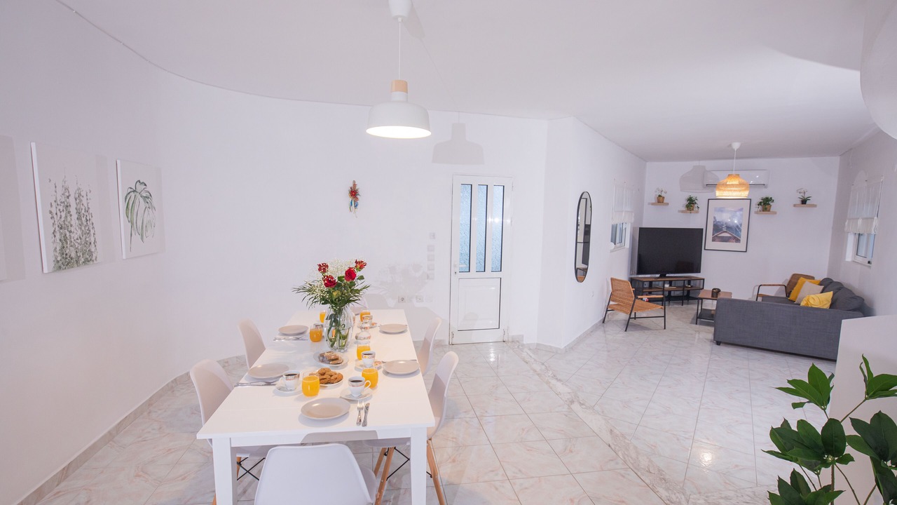 Photo of Livingroom in Asgourou