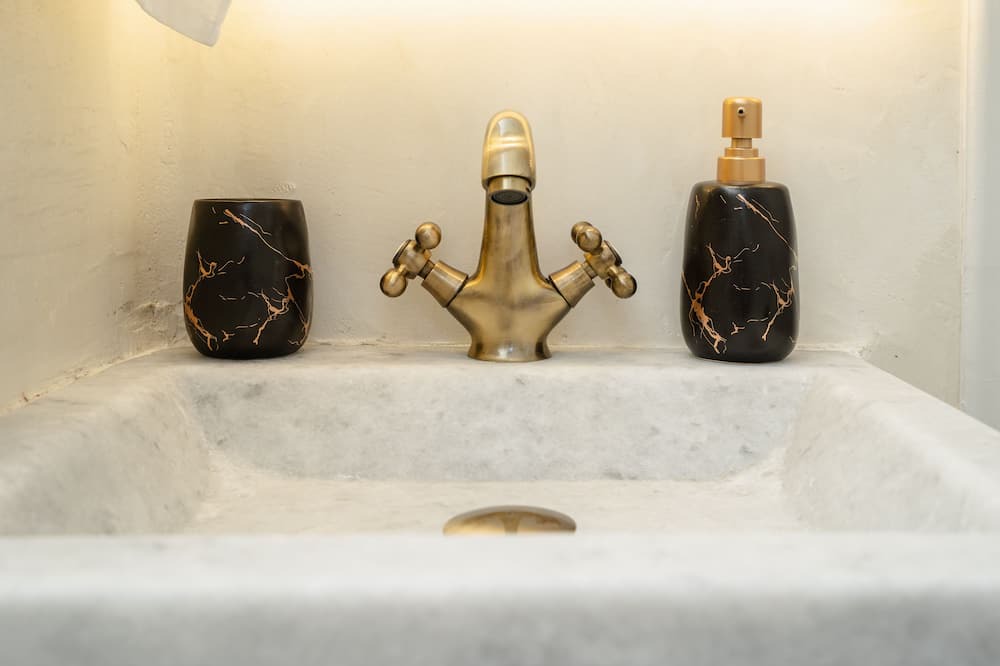 Photo of Bathroom in Filoti