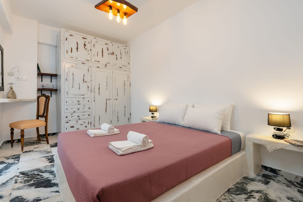 Photo of Bedroom in Filoti