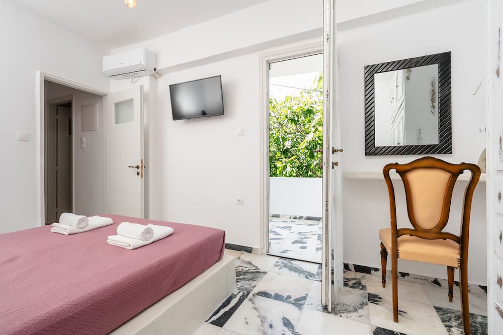 Photo of Bedroom in Filoti