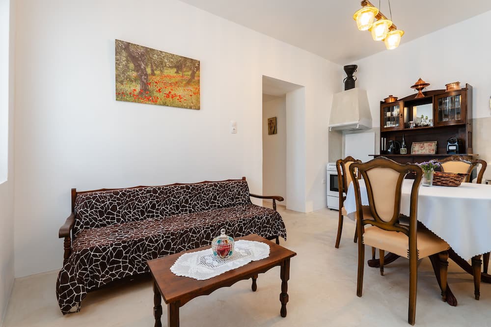 Photo of Livingroom in Filoti