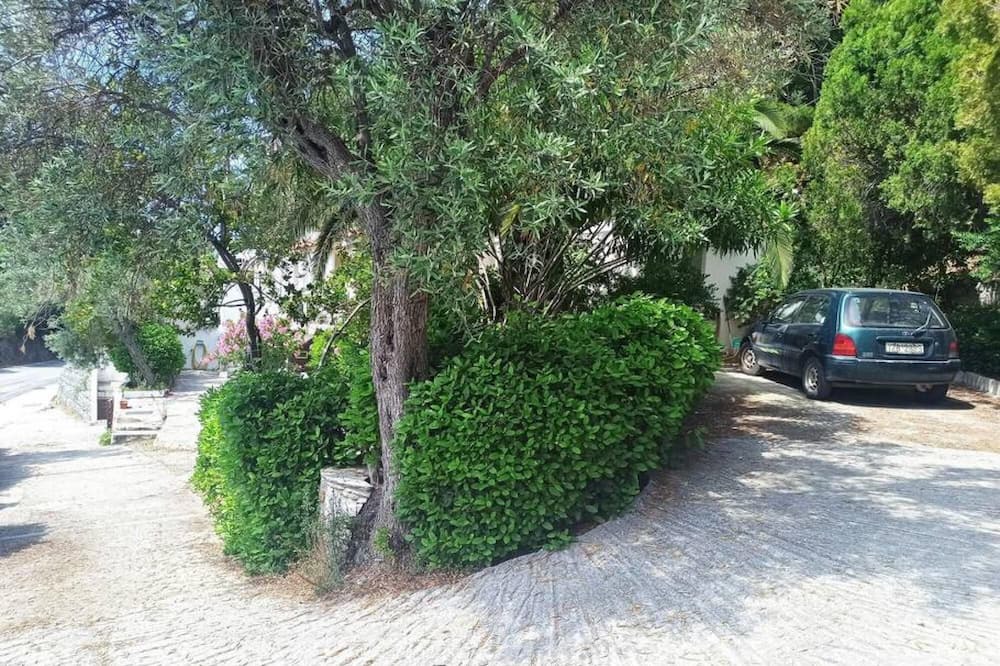 Photo of Outdoor in Katsarou