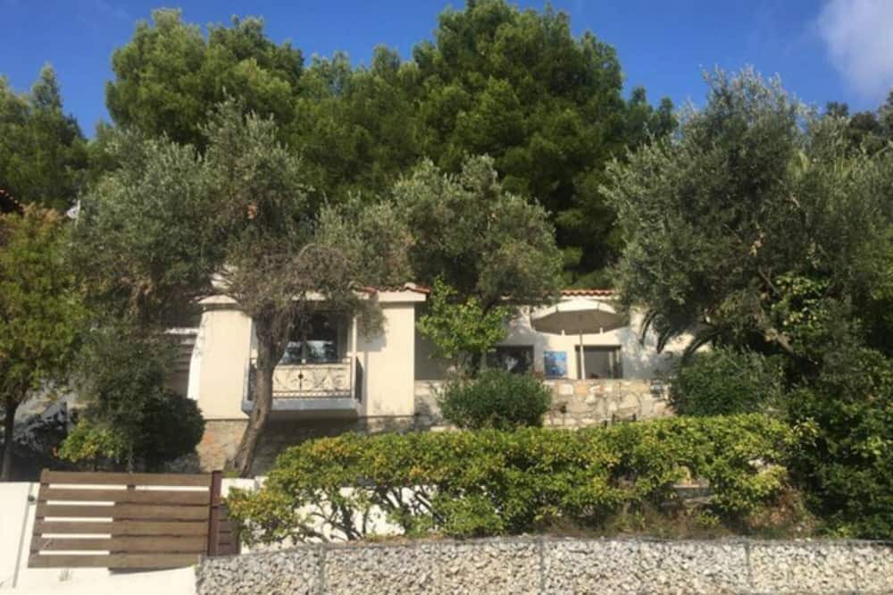 Photo of Outdoor in Katsarou