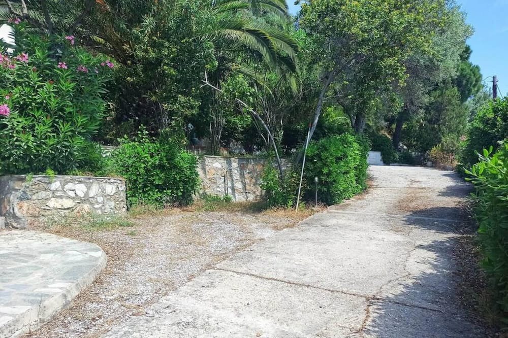 Photo of Outdoor in Katsarou