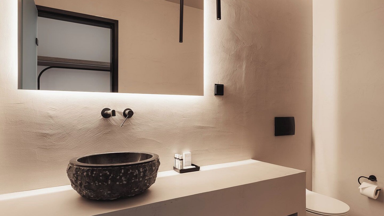 Photo of Bathroom in Polichrono