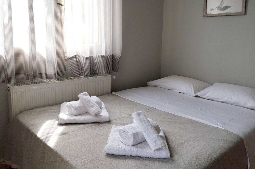 Photo of Bedroom in Artemida