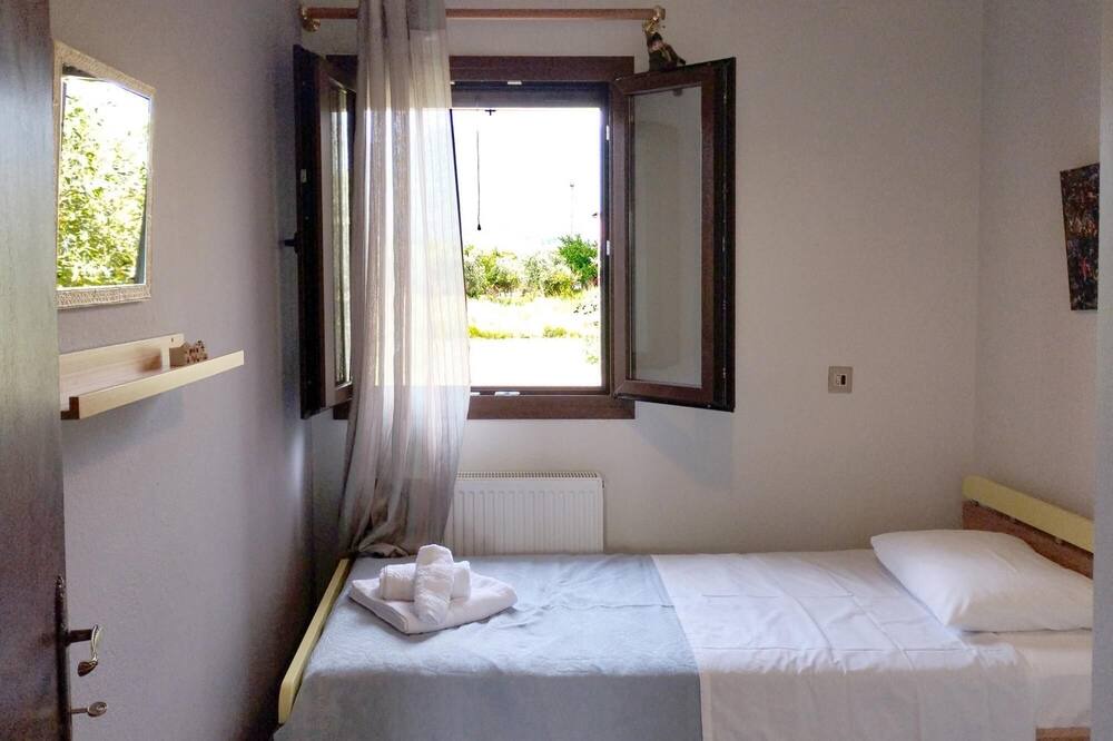 Photo of Bedroom in Artemida