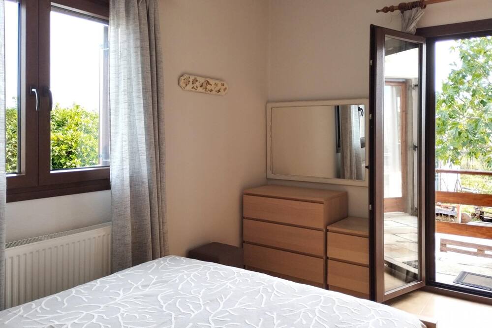 Photo of Bedroom in Artemida