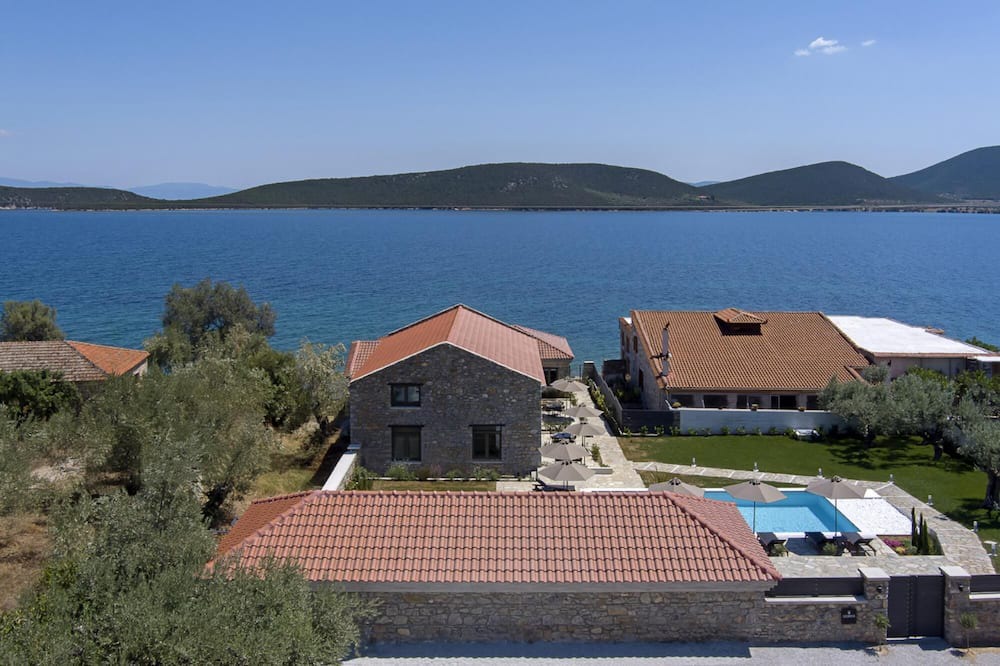Photo of Outdoor in Sourpi