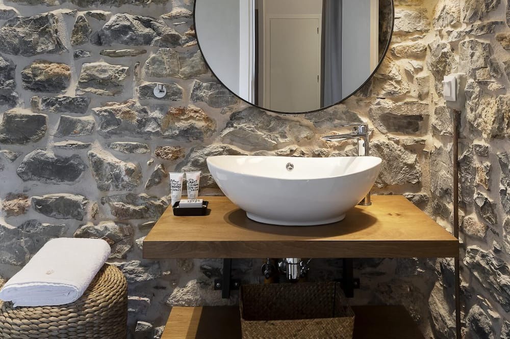 Photo of Bathroom in Sourpi