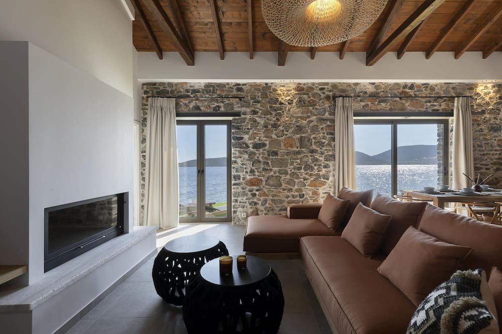 Photo of Livingroom in Sourpi