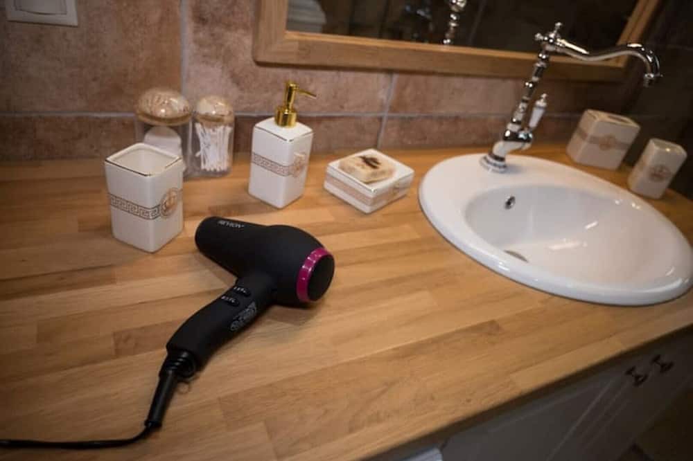 Photo of Bathroom in Gythio