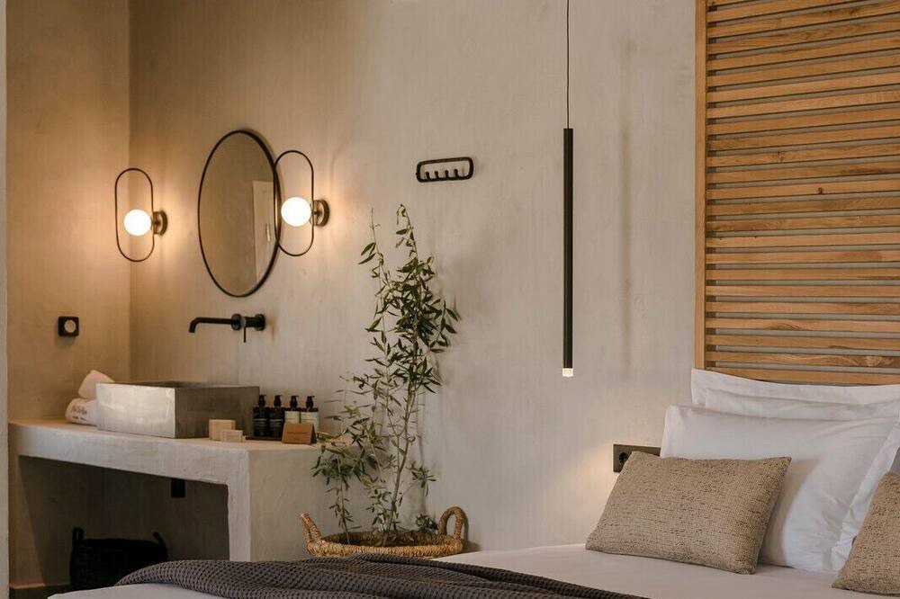 Photo of Bedroom in Frourion
