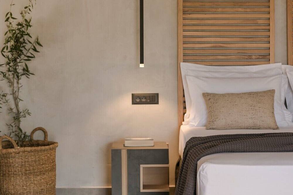 Photo of Bedroom in Frourion