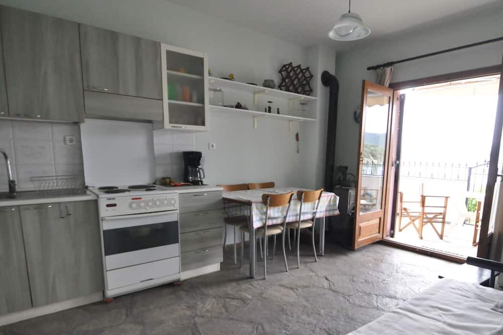 Photo of Kitchen in Pirgadikia