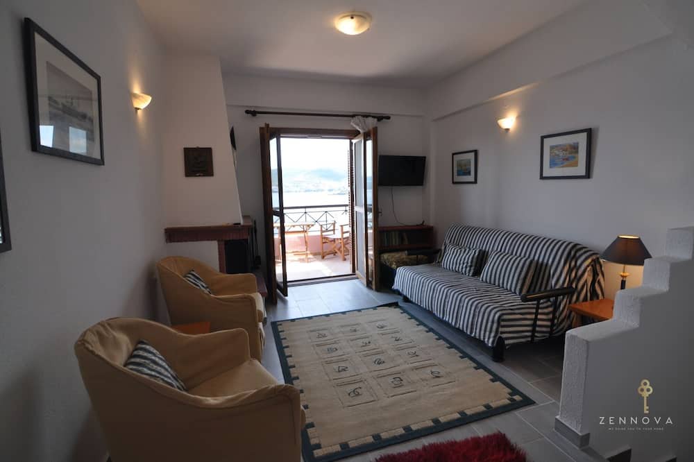 Photo of Livingroom in Pirgadikia