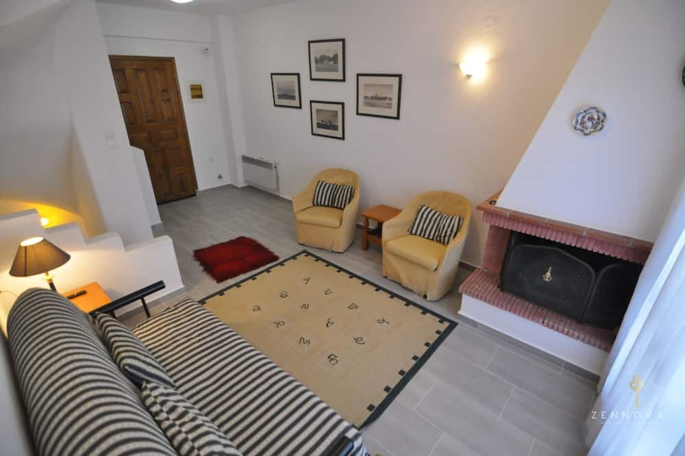 Photo of Livingroom in Pirgadikia