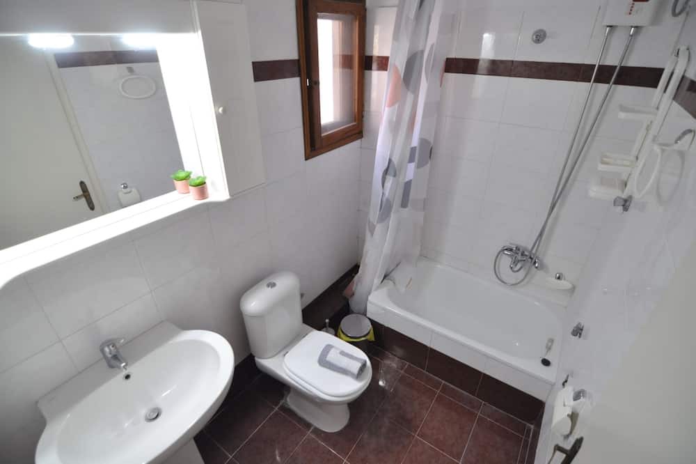 Photo of Bathroom in Pirgadikia