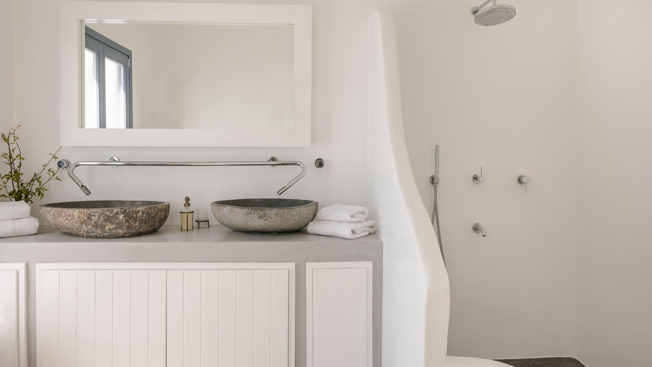 Photo of Bathroom in Aliki