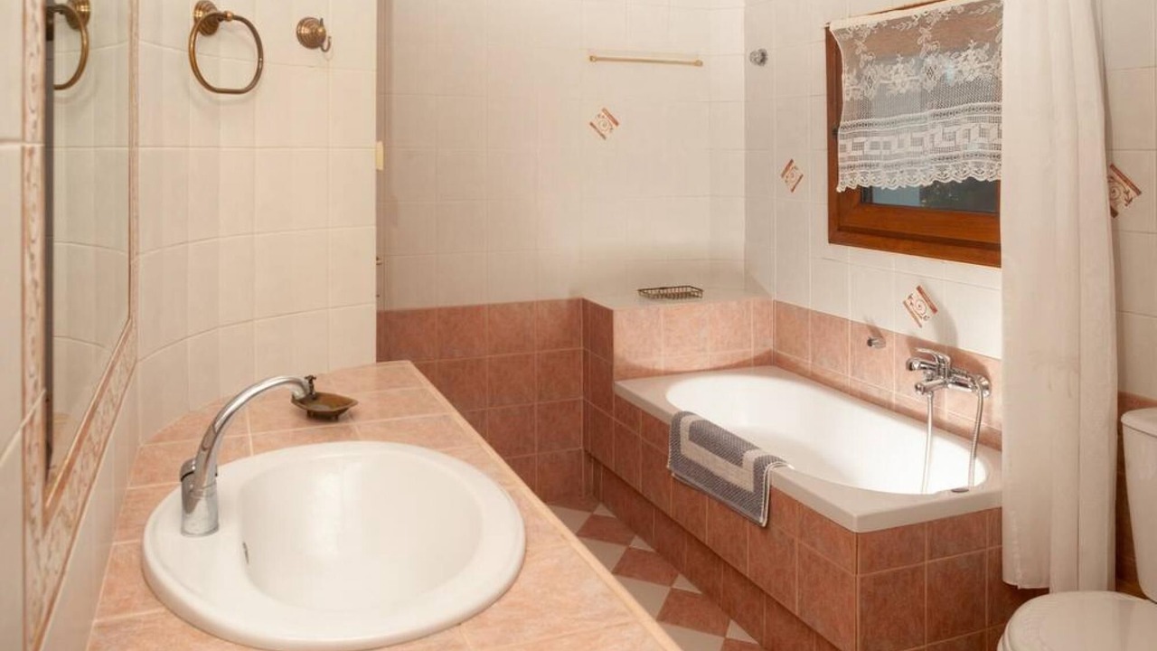Photo of Bathroom in Volos