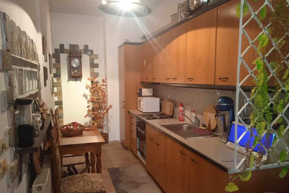 Photo of Kitchen in Nea Anchialos