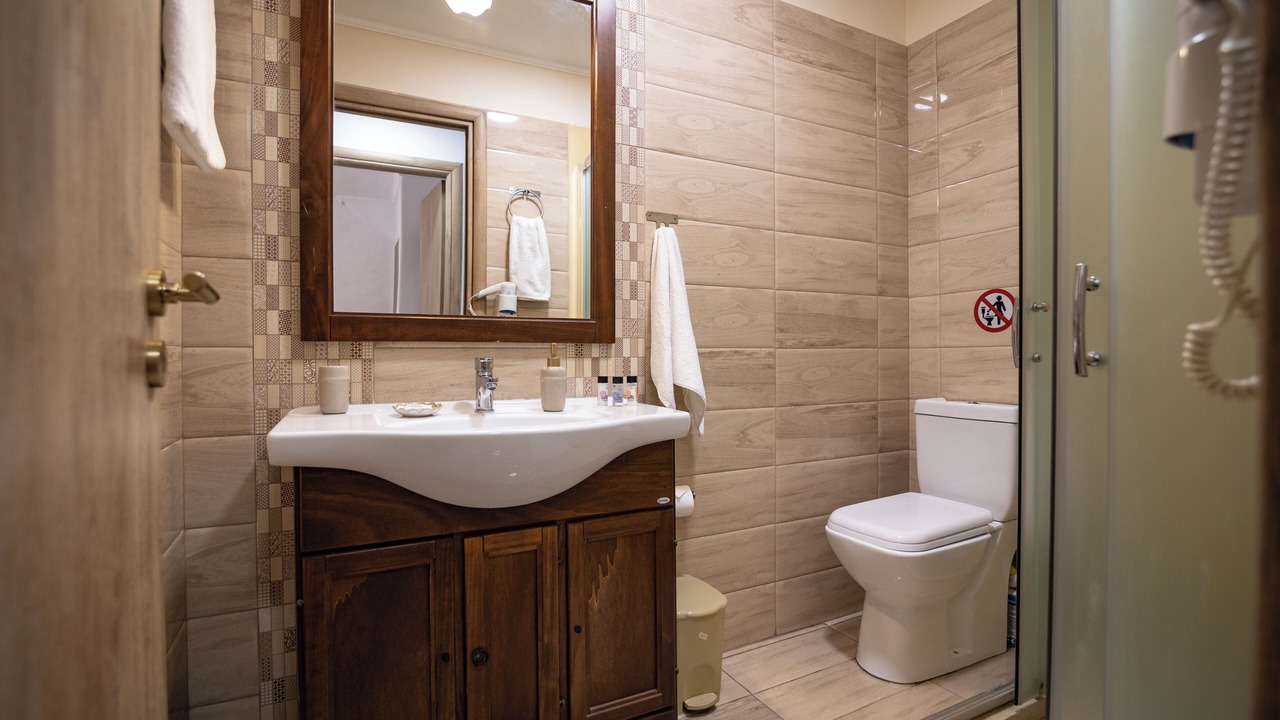 Photo of Bathroom in Thissio