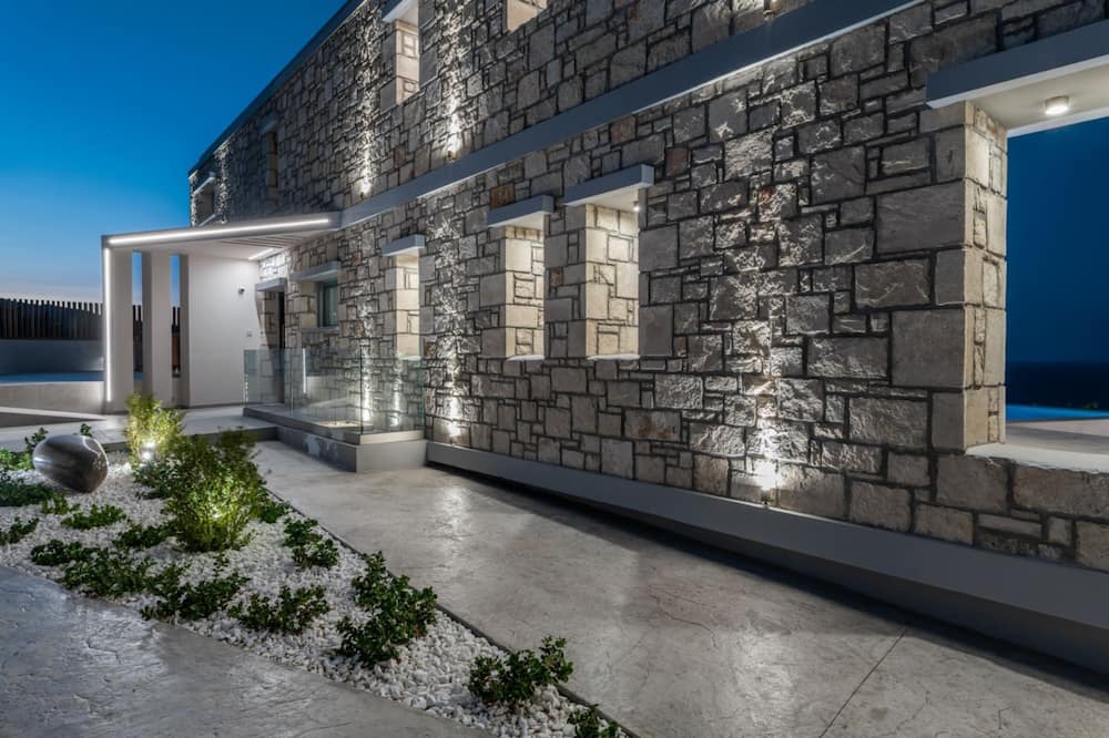 Photo of Outdoor in Skinaria