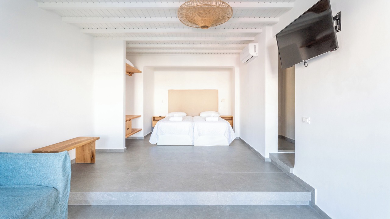 Photo of Bedroom in Ornos