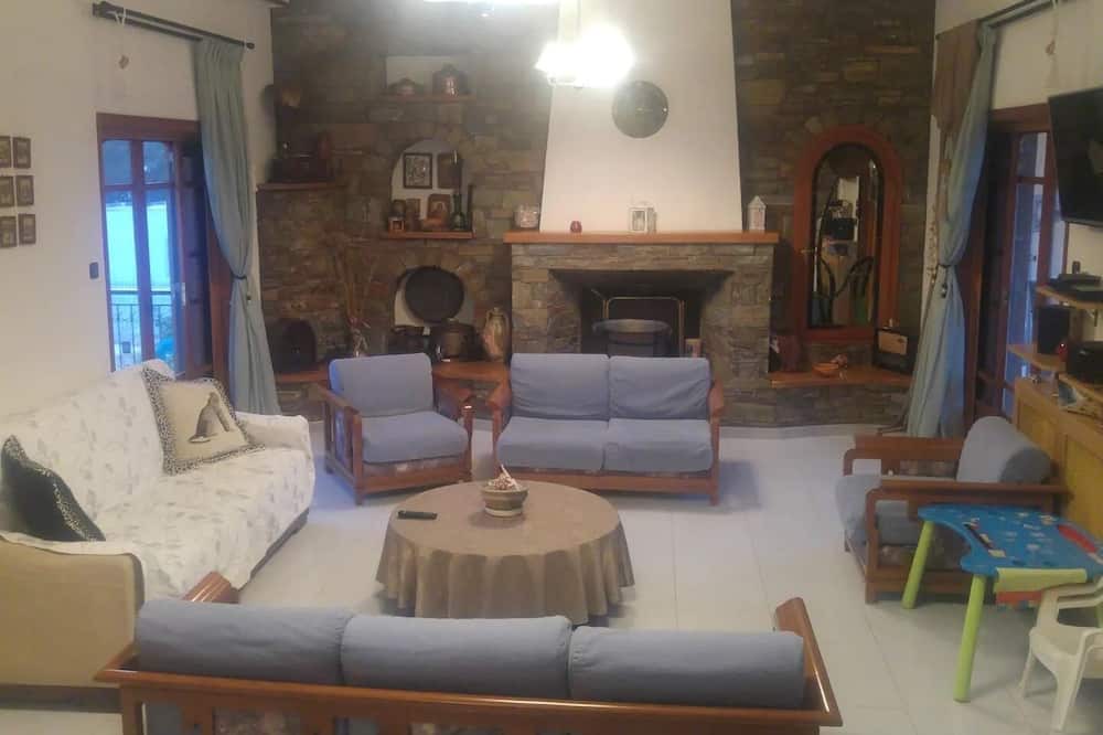 Photo of Livingroom in Mirina