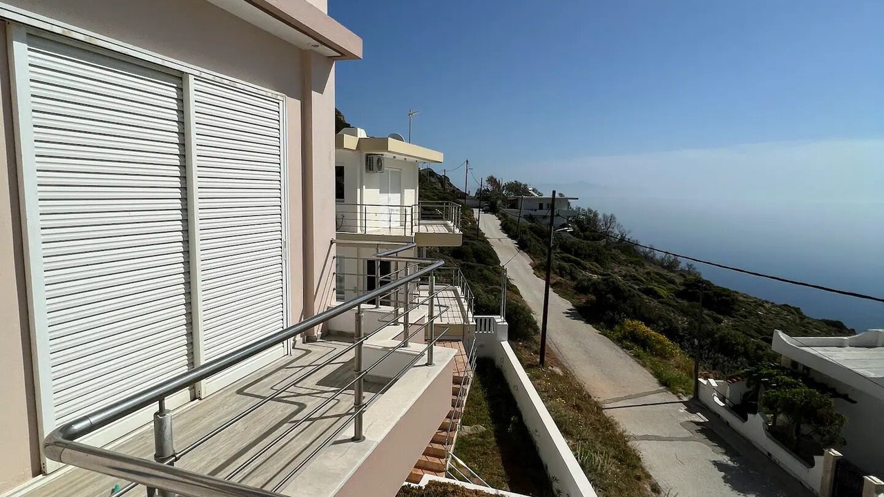 Photo of Outdoor in Kaki Thalassa