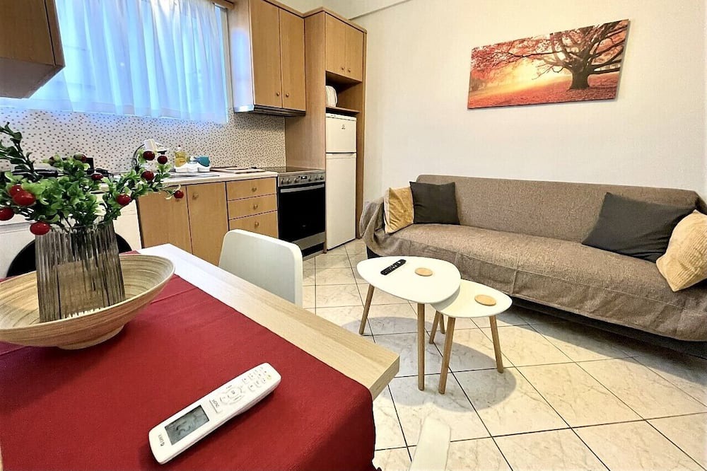 Photo of Livingroom in Ilisia