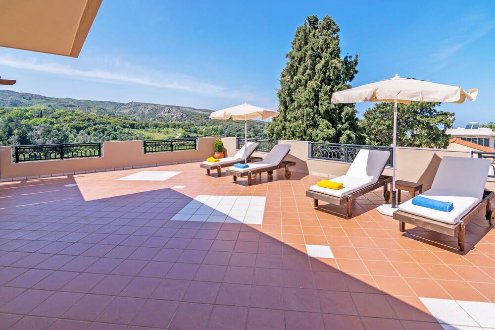 Photo of Outdoor in Amnatos