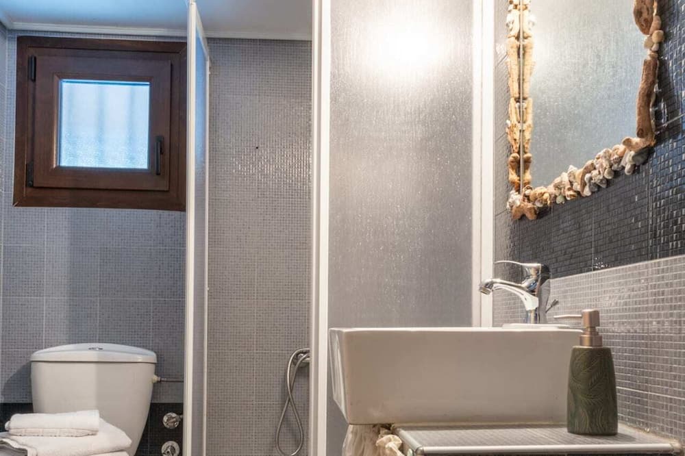 Photo of Bathroom in Litochoro