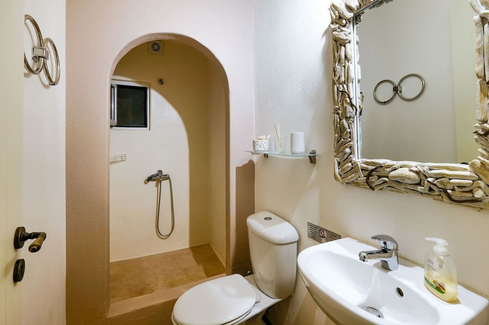 Photo of Bathroom in Vourkari