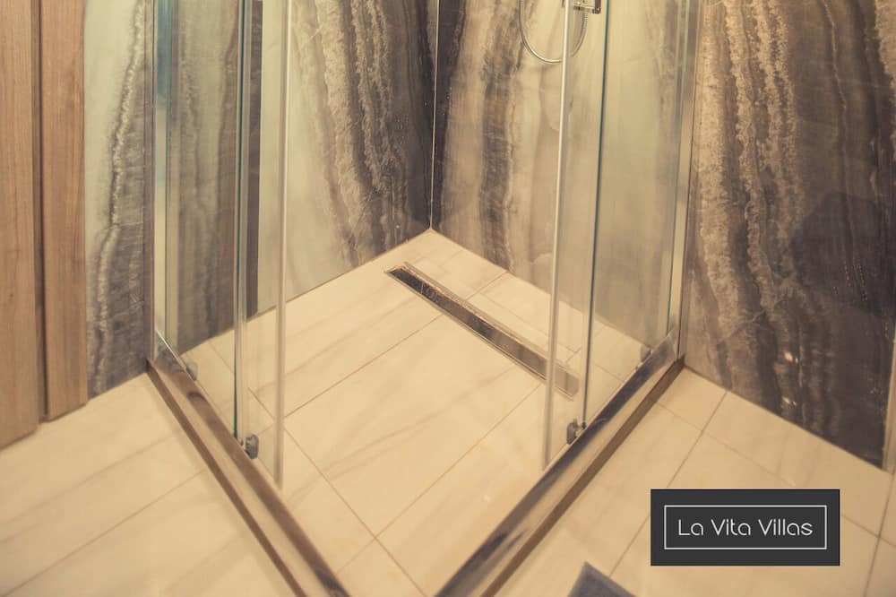 Photo of Bathroom in Mytikas