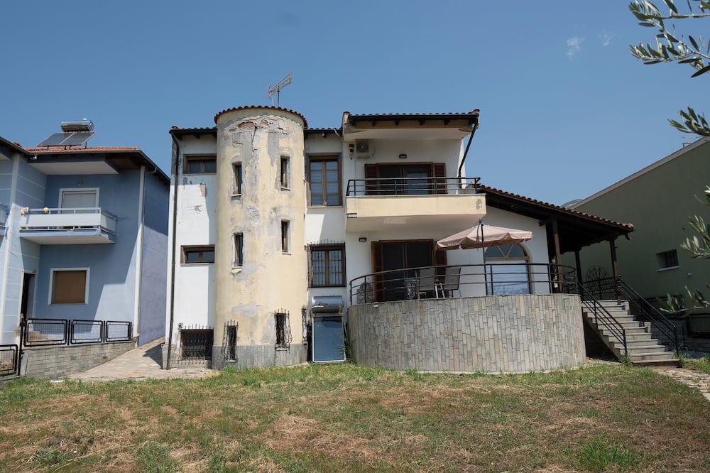 Photo of Outdoor in Krinidhes