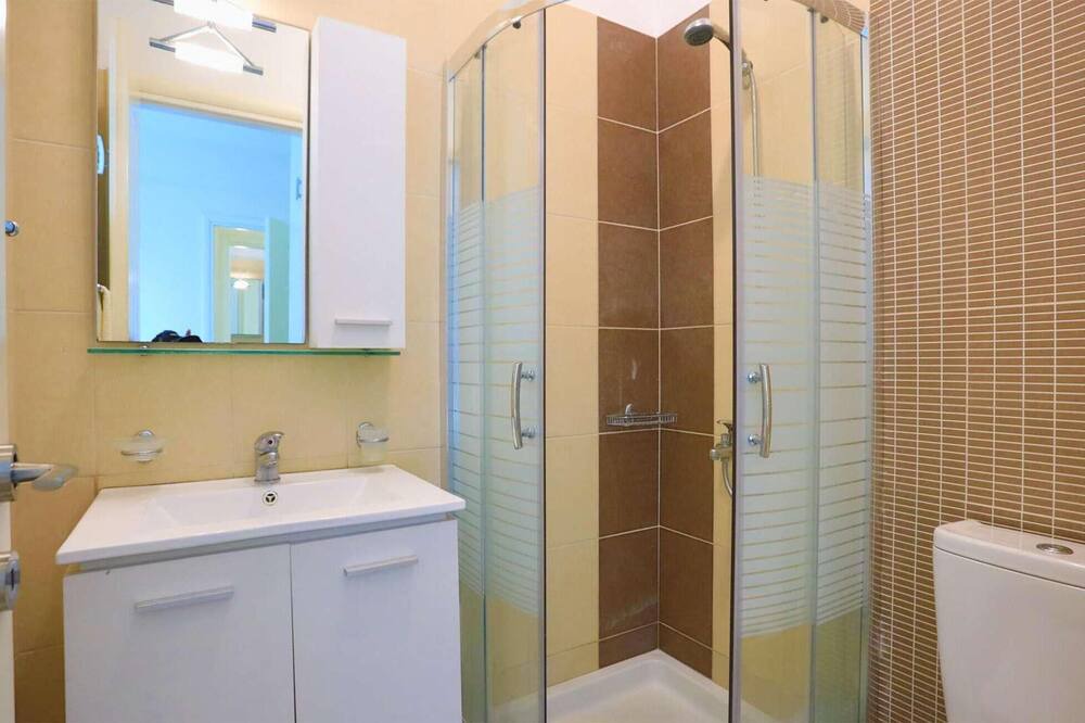 Photo of Bathroom in Astrakeri