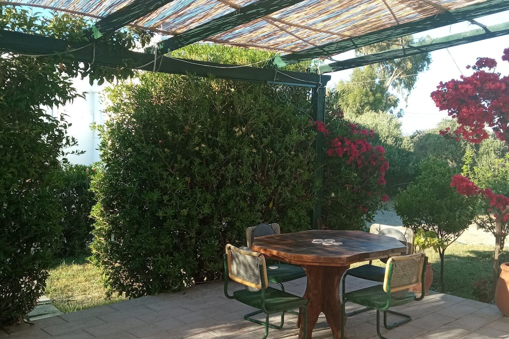 Photo of Patio Balcony in Theologos