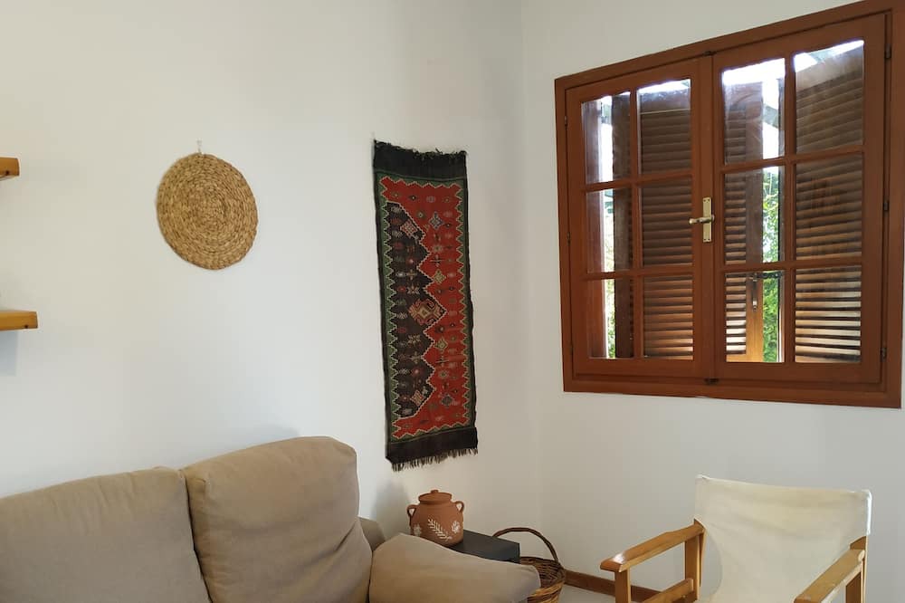 Photo of Livingroom in Theologos