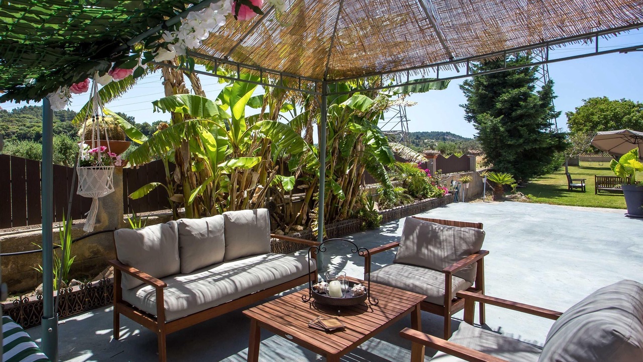 Photo of Patio Balcony in Theologos
