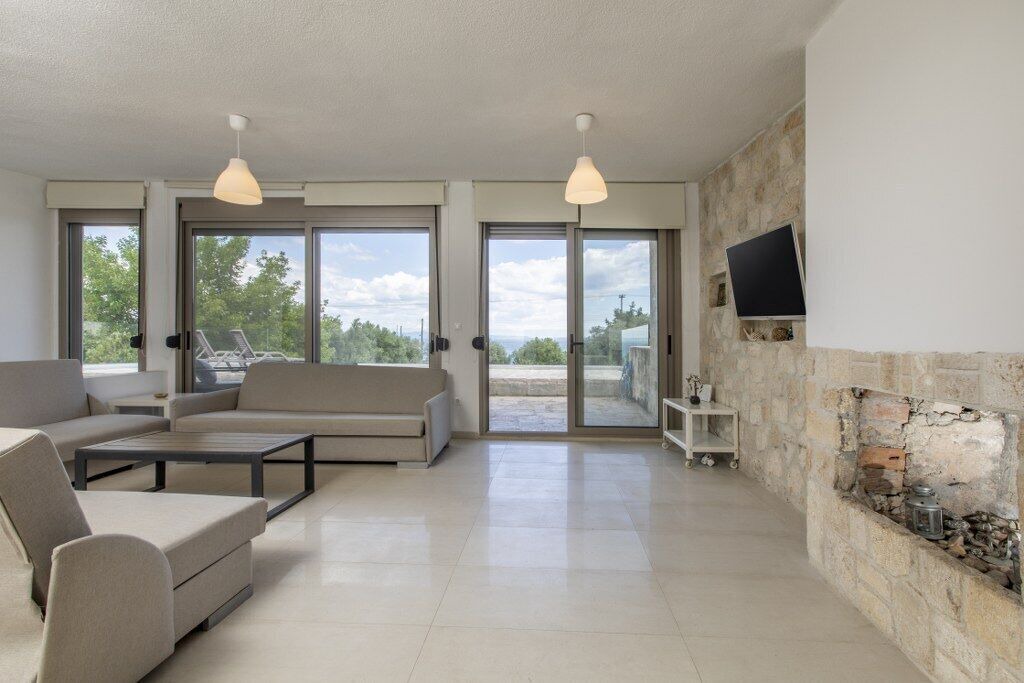 Photo of Livingroom in Polichrono