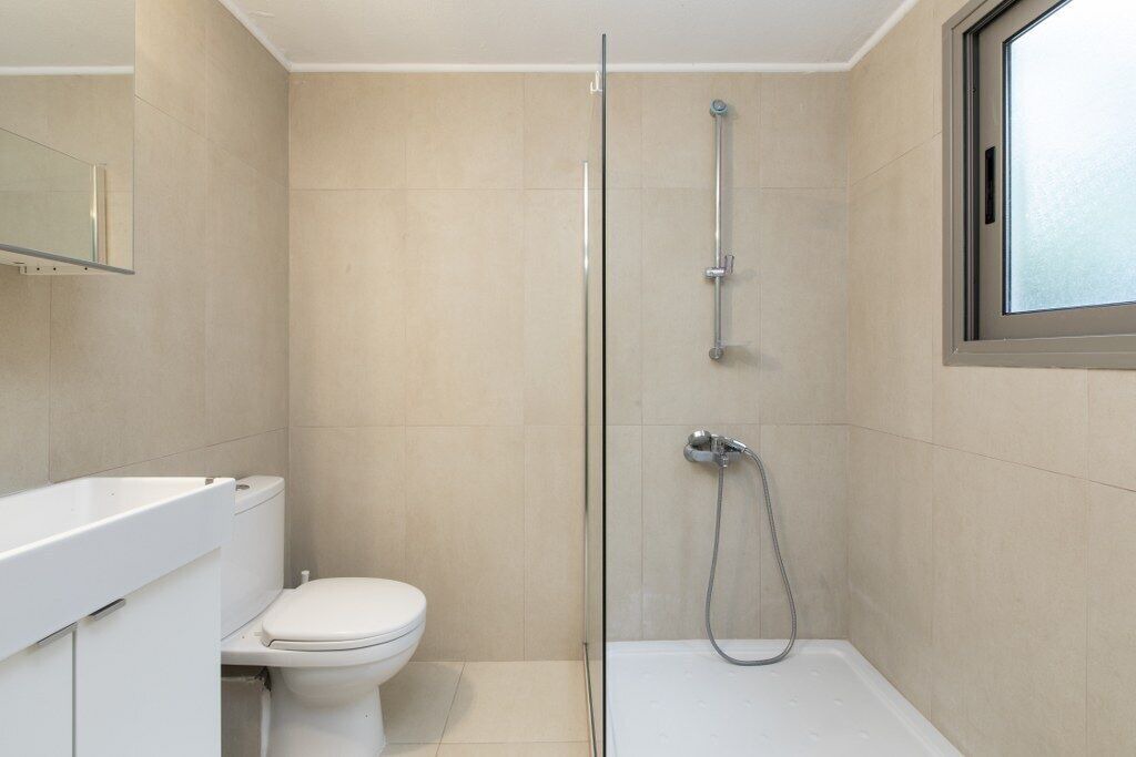 Photo of Bathroom in Polichrono