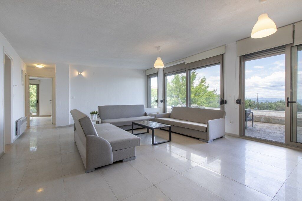 Photo of Livingroom in Polichrono