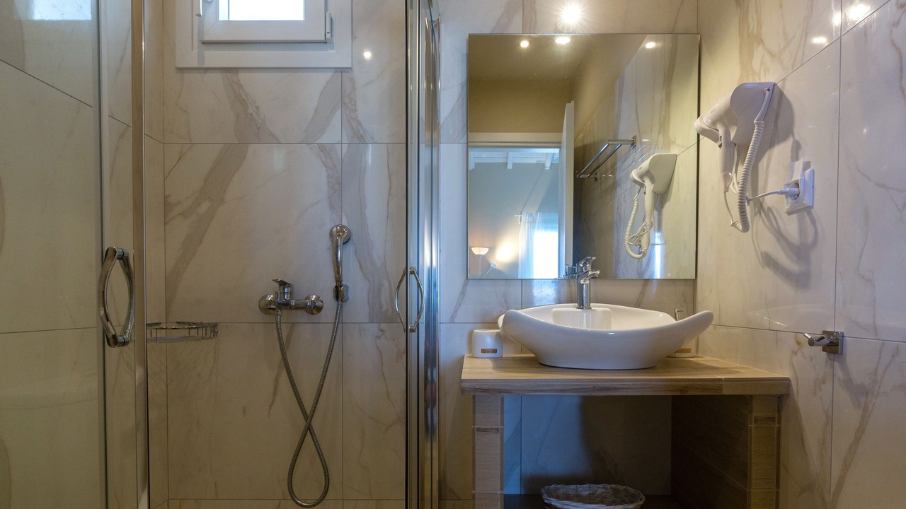 Photo of Bathroom in Apraos