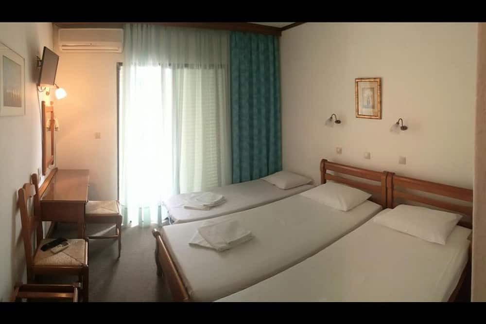 Photo of Bedroom in Ormos Prinou