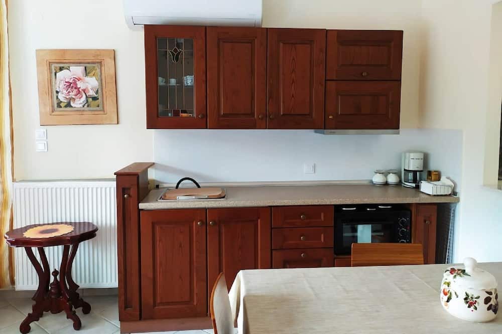 Photo of Kitchen in Eleutheroupoli
