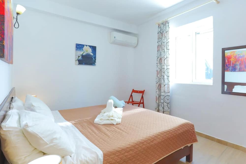 Photo of Bedroom in Katavolos
