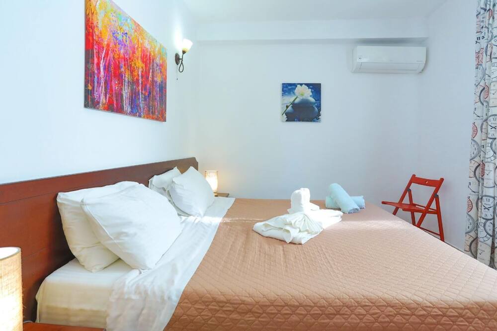 Photo of Bedroom in Katavolos